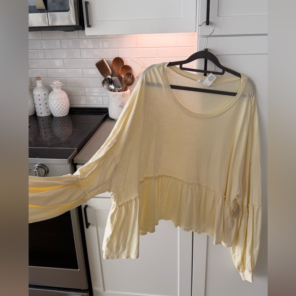 Altar’d State soft butter yellow flowy top size XL NWT